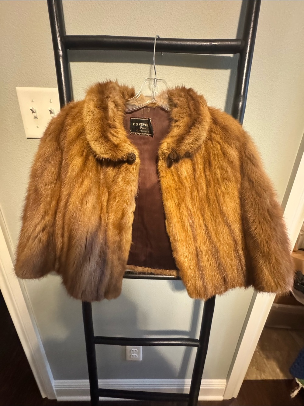 Mccoy Women's Golden Brown Faux Fur Cropped Jacket